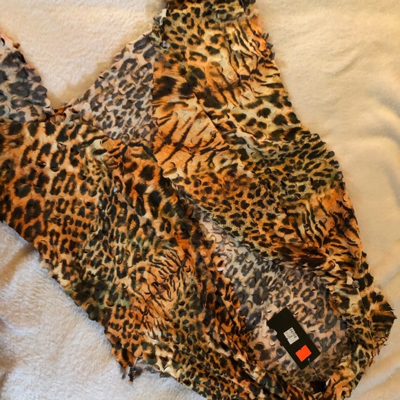 Tattered brand new animal print vest - Picture 2 of 3